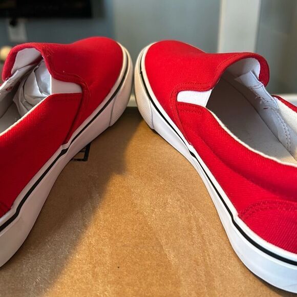 Emma Low-Top‎ Canvas Slip Ons Women's Fashion Sneakers. Red. Size 8. - Picture 5 of 10